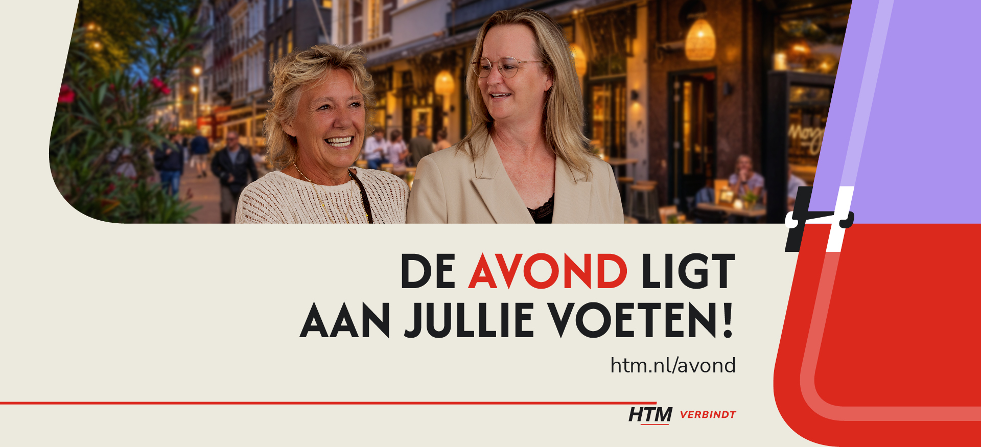 Vriendinnen lopen door de stad
